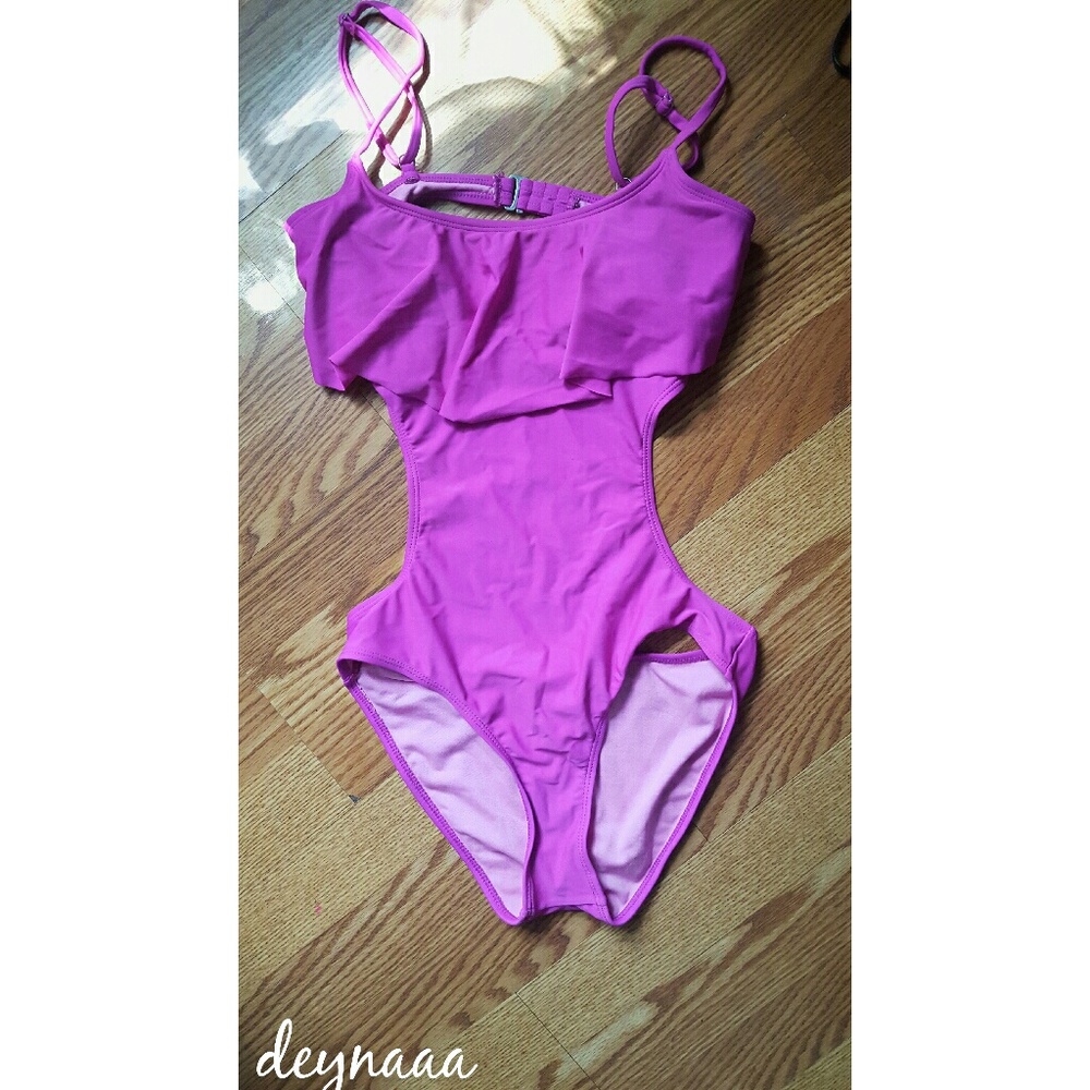 One piece swimsuit